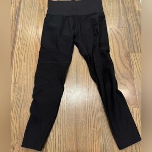 Athleta Aurora Ribbed Tight 7/8 Sz M